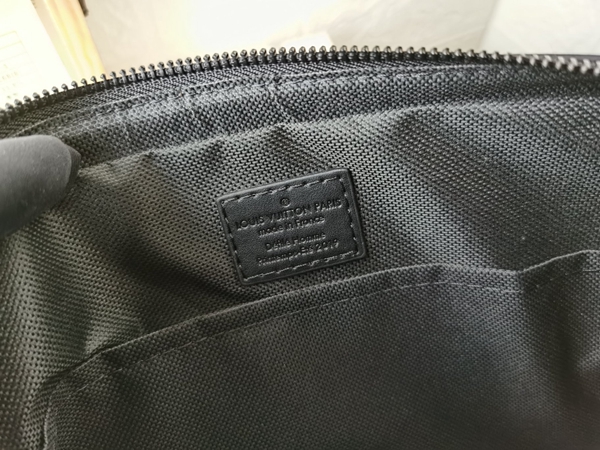 ルイヴィトンバッグ着用イメージ